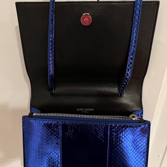 Yves Saint Laurent wallet on a chain - Picture 4 of 9